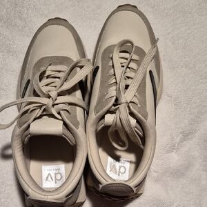 DV By Dolce Vita Cream and Black Sneakers
